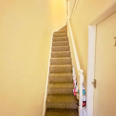 Spacious Studio Derby Exterior photo