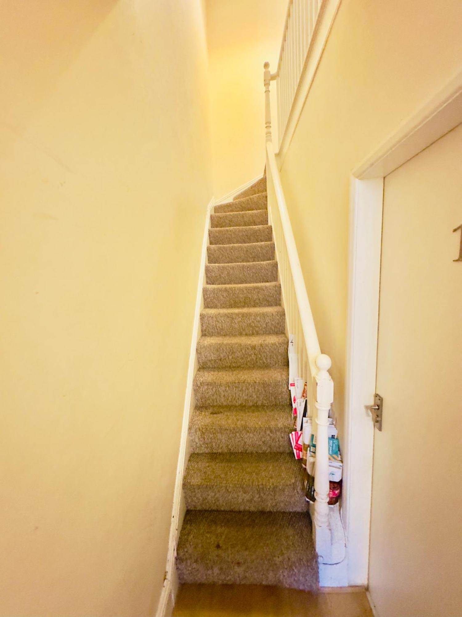 Spacious Apartment *